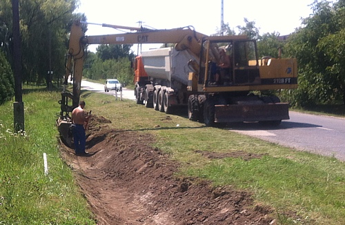 Épület csatornázás, családi ház árokásás